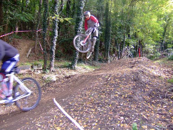 POUSSES TOI! j'arrive...