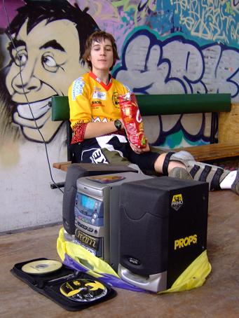 Pendant que Benjamin se restaure...