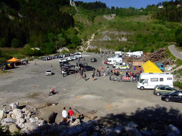 le parking se remplit doucement mais surement!