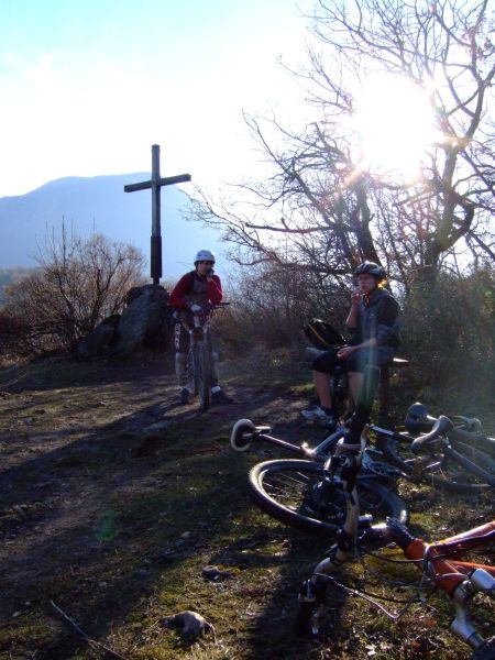 En face, au dessus de Jarrie, en route pour Montchaboud En face, au dessus de Jarrie, en route pour Montchaboud