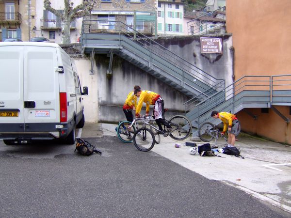 reprise en main des vélos avant de partir