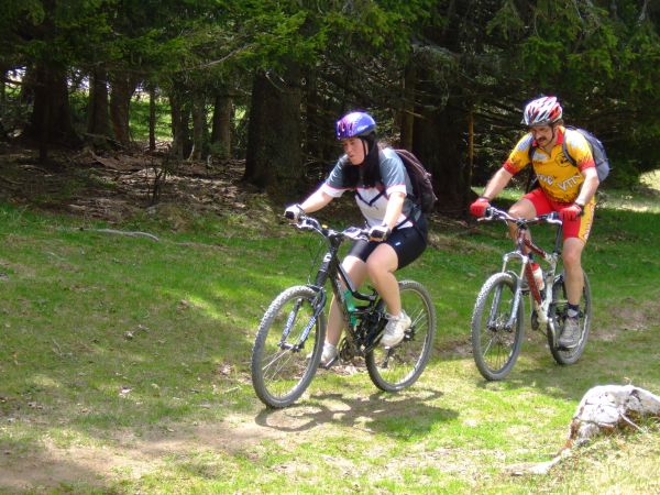 ????Claude devancé par Sylvie!!!