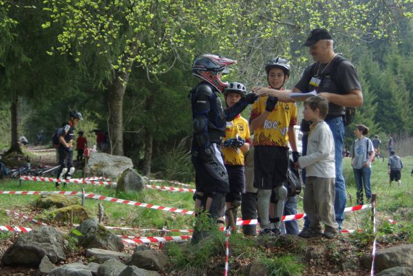 Yannick,commissaire trial.