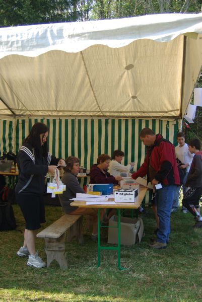 Le matin aux inscriptions Sylvie, Catgerine, Babeth et Monique.