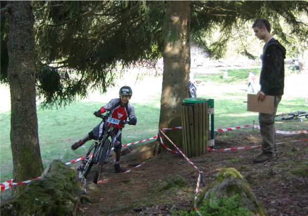 Arthur,commissaire trial.