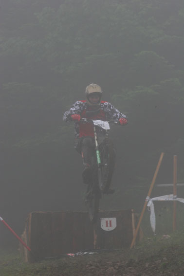 Thomas dans le brouillard sur la 1ère manche !