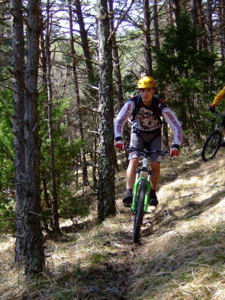 Un sentier comme on les aime bien! Luc.