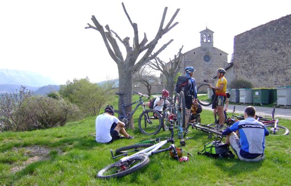 Première crevaison, première halte