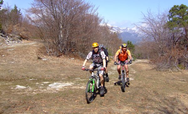 Luc et Cristophe arrive sur les lieux de la pause de 