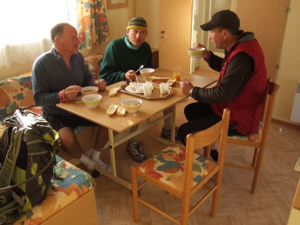 ...et consomation dans les bungalows.