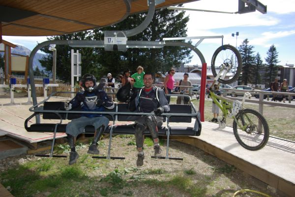 ...puis chacun grimpe...