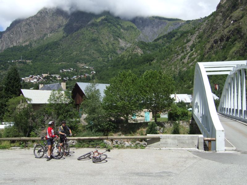 ...avant d'atteindre Venosc.